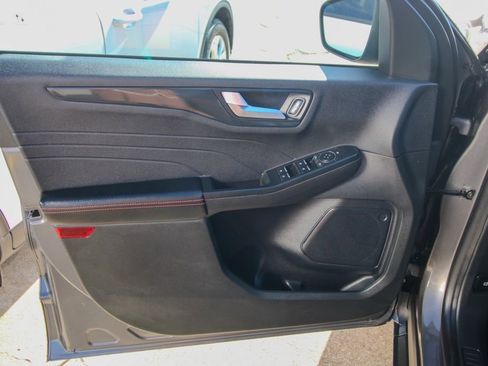 Used 2024 Ford Escape ST-Line w/ Tech Pack #1 AWD/4WD image 12