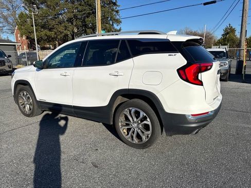 Used 2020 GMC Terrain SLT w/ Preferred Package image 3