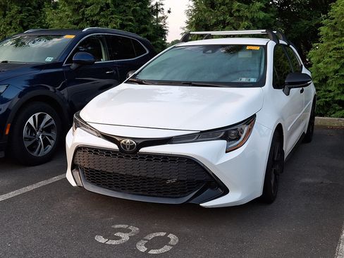 Used 2021 Toyota Corolla SE w/ Carpet Mat Package (TMS) FWD image 2