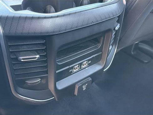 Used 2025 RAM 1500 Big Horn AWD/4WD image 24