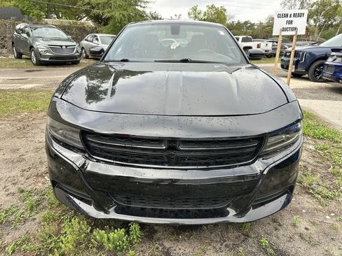 Used 2019 Dodge Charger SXT w/ Plus Group image 3