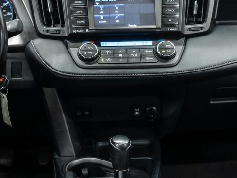 Used 2017 Toyota RAV4 XLE w/ All Weather Liner Package AWD/4WD image 17