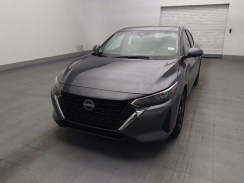 Used 2025 Nissan Sentra SV FWD image 15