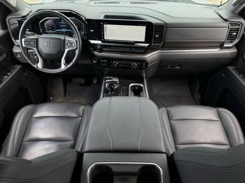 Used 2023 Chevrolet Silverado 1500 LT Trail Boss w/ Convenience Package II AWD/4WD image 11