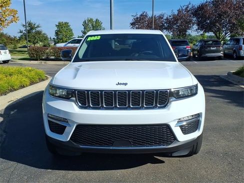 Certified 2023 Jeep Grand Cherokee Limited image 2