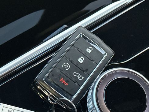 Used 2023 Jeep Grand Cherokee Altitude AWD/4WD image 36