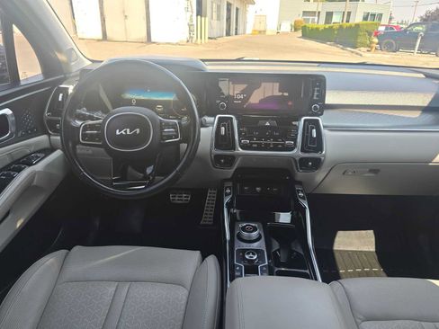 Used 2023 Kia Sorento SX Prestige AWD/4WD image 18