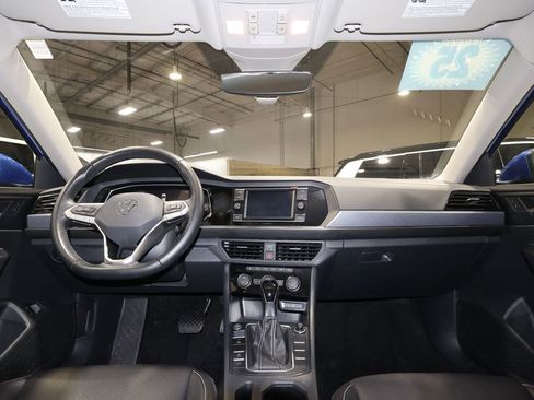 Used 2024 Volkswagen Jetta SE FWD image 27