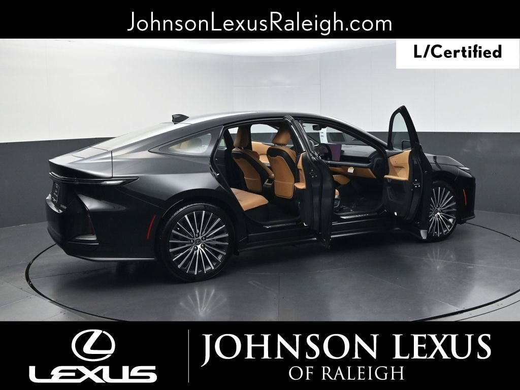 Certified 2026 Lexus ES 350e w/ Accessory Package (Z2) FWD image 30