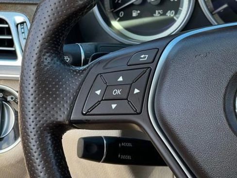 Used 2015 Mercedes-Benz E 350 4MATIC Sedan image 28