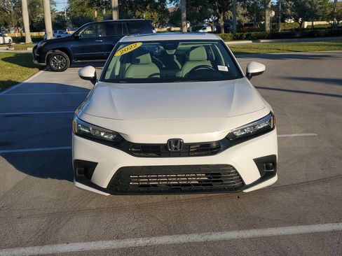 Used 2022 Honda Civic EX image 8