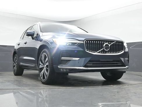 Used 2023 Volvo XC60 B5 Plus w/ Protection Package Premier FWD image 37