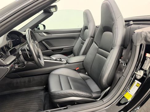 Certified 2023 Porsche 911 Carrera S RWD image 5