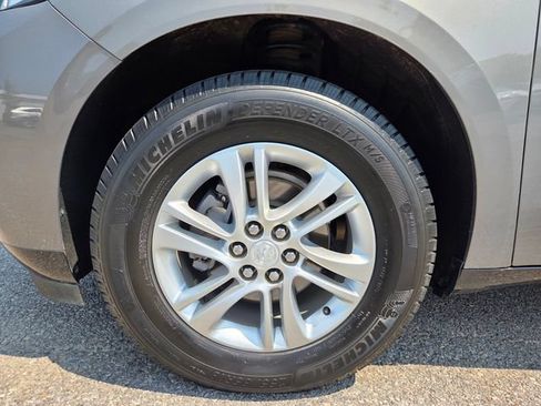 Used 2018 Buick Enclave Premium FWD image 21