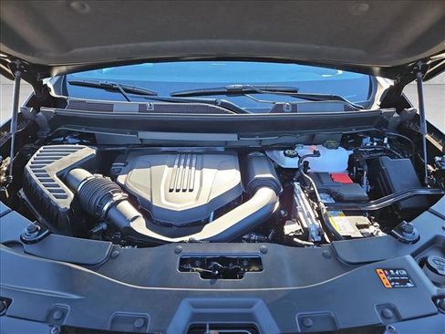 New 2026 Chevrolet Traverse Z71 w/ Driver Confidence Package AWD/4WD image 17
