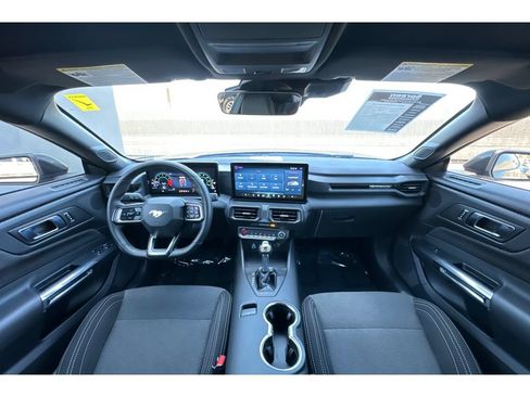 Used 2025 Ford Mustang Coupe RWD image 15