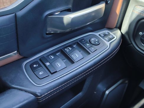 Used 2024 RAM 2500 Limited w/ Towing Technology Group image 14