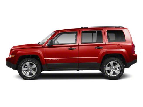 Used 2010 Jeep Patriot Latitude FWD image 3