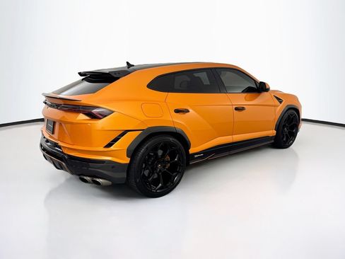 Used 2023 Lamborghini Urus Performante AWD/4WD image 5