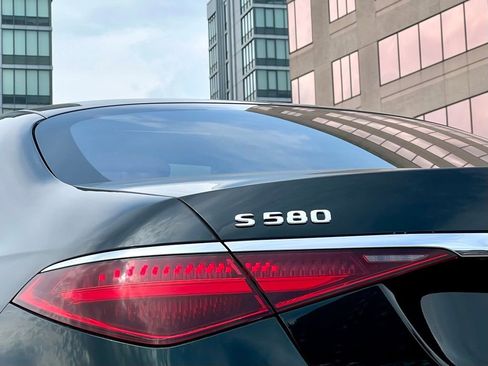 Certified 2023 Mercedes-Benz S 580 4MATIC Sedan image 9
