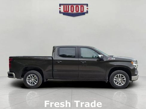 Used 2023 Chevrolet Silverado 1500 LT w/ Z71 Off-Road Package image 6
