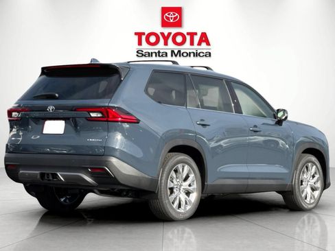 New 2026 Toyota Grand Highlander AWD Hybrid image 3
