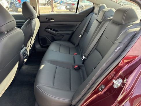 Used 2025 Nissan Altima 2.5 SL image 19