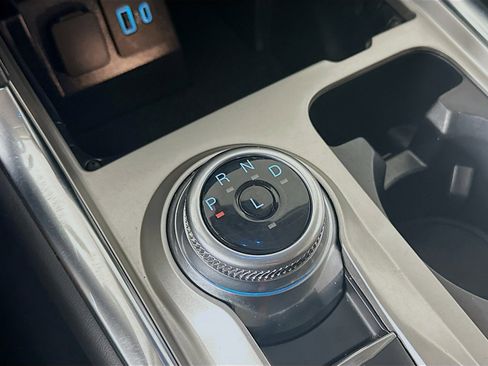 Used 2023 Ford Explorer Limited image 25