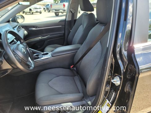 Used 2023 Toyota Camry LE image 14