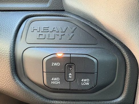 Used 2026 RAM 2500 Big Horn AWD/4WD image 19