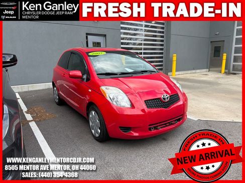 Used 2007 Toyota Yaris 2-Door Hatchback FWD image 1