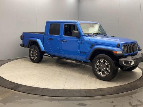 New 2026 Jeep Gladiator Sport image 7