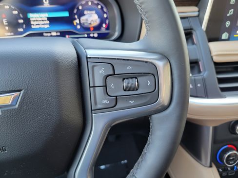 Used 2024 Chevrolet Suburban Premier w/ Premium Package image 23