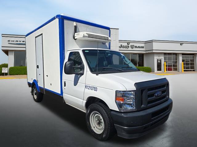 Used 2024 Ford E-350 and Econoline 350 Super Duty w/ Power Windows & Locks Group RWD image 3