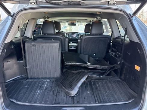 Used 2019 Toyota Highlander Limited image 27