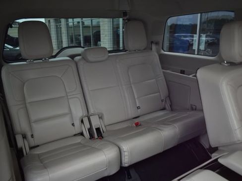 Used 2020 Lincoln Navigator Reserve w/ Luxury Package AWD/4WD image 52