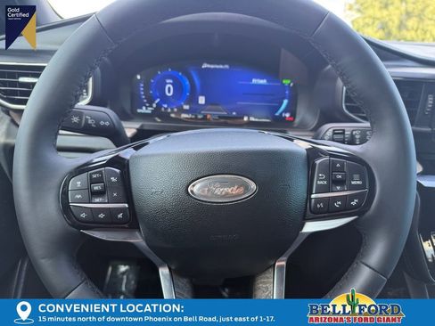 Used 2023 Ford Explorer Platinum w/ Class IV Trailer Tow Package image 27