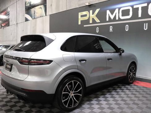 Used 2021 Porsche Cayenne image 9