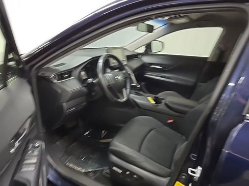 Used 2021 Toyota Venza LE AWD/4WD image 28