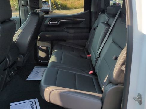 Used 2024 GMC Sierra 1500 SLT RWD image 13