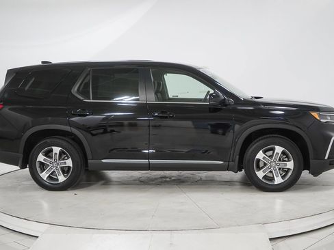 Used 2023 Honda Pilot EX-L image 13