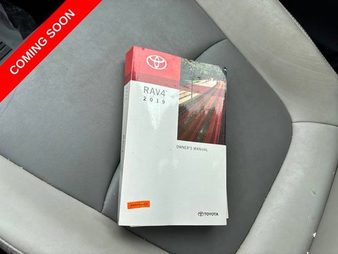 Used 2019 Toyota RAV4 XLE Premium w/ Carpet Mat Package FWD image 28