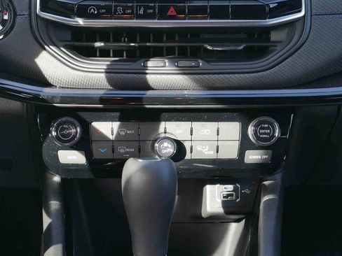 New 2026 Jeep Compass Latitude AWD/4WD image 6