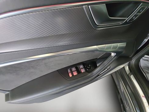 Used 2021 Audi RS 6 AWD/4WD image 10