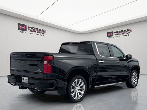 Used 2022 Chevrolet Silverado 1500 High Country w/ LPO, Dark Essentials Package image 4