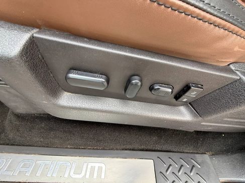 Used 2013 Ford F150 Platinum image 14