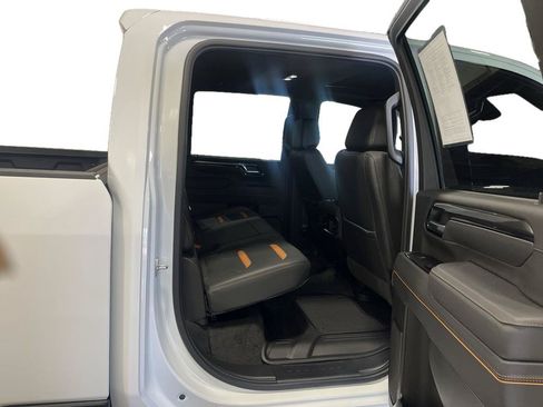 Used 2026 GMC Sierra 3500 AT4 w/ AT4 Premium Plus Package AWD/4WD image 18