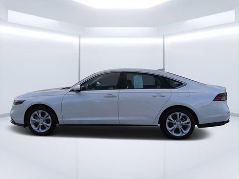 Used 2025 Honda Accord LX image 6