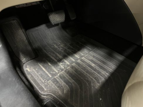 Used 2017 Honda Accord LX image 17