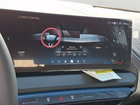 Certified 2025 BMW X3 xDrive30i w/ M Sport Package image 23